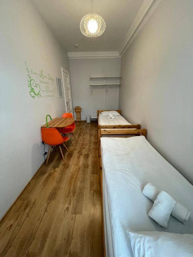 Orange Cat Rooms Riga Exterior photo